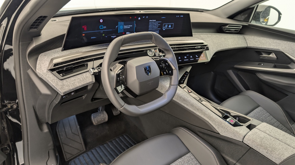 Peugeot 5008 HYBRID 145 CH E-DCS6 ALLURE
