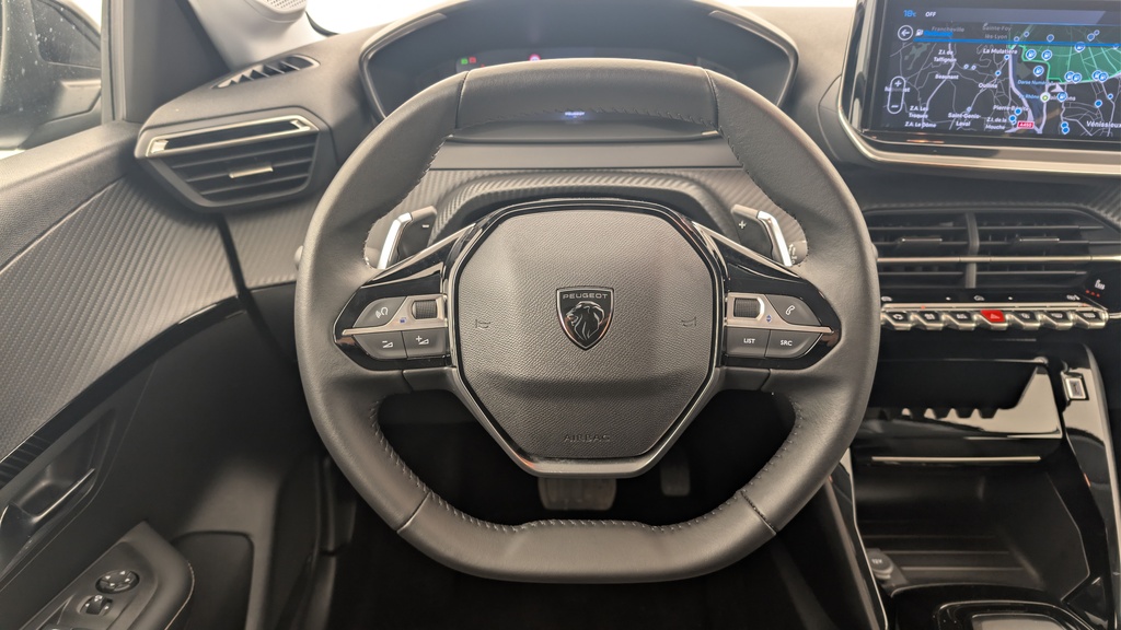 Peugeot 208 PureTech 100 S&S EAT8 Allure