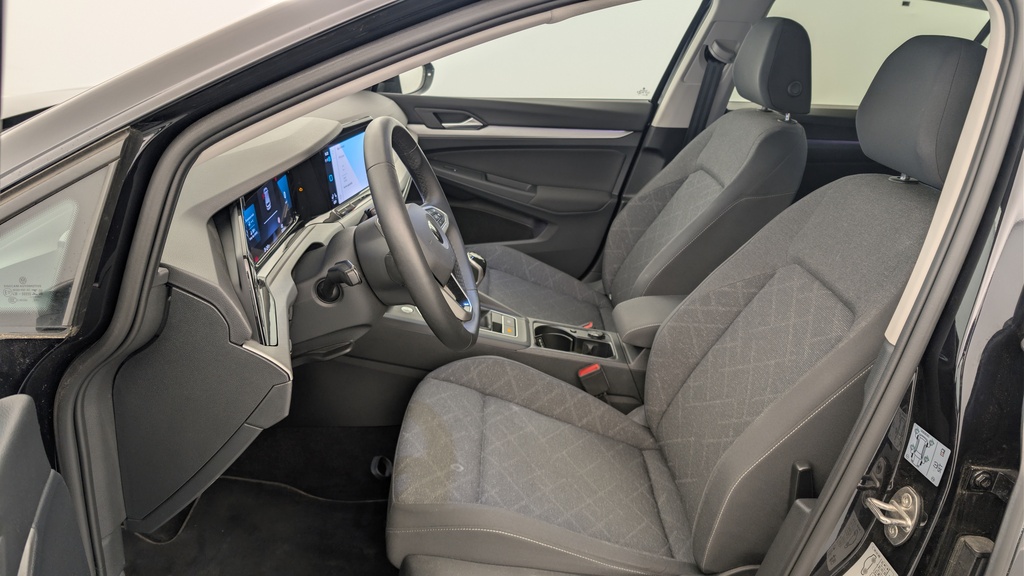 Volkswagen GOLF 8 1.0 TSI OPF 110 BVM6 LIFE