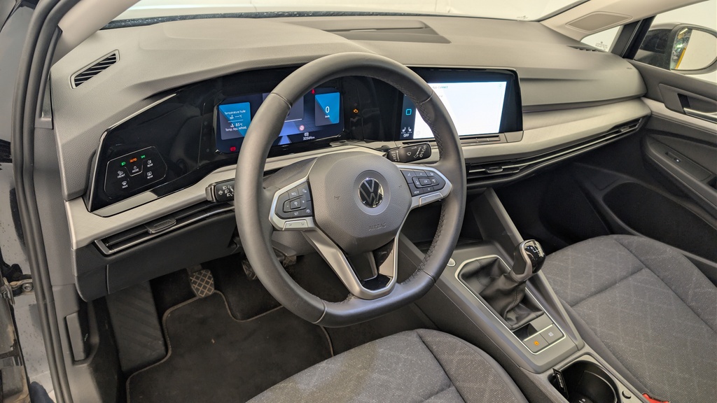 Volkswagen GOLF 8 1.0 TSI OPF 110 BVM6 LIFE