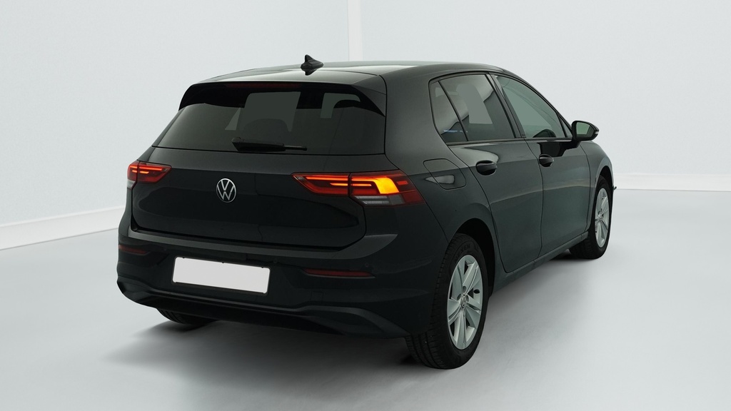 Volkswagen GOLF 8 1.0 TSI OPF 110 BVM6 LIFE
