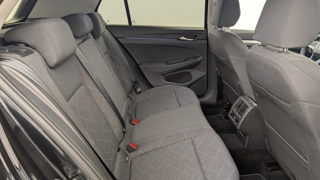 Volkswagen GOLF 8 1.0 TSI OPF 110 BVM6 LIFE