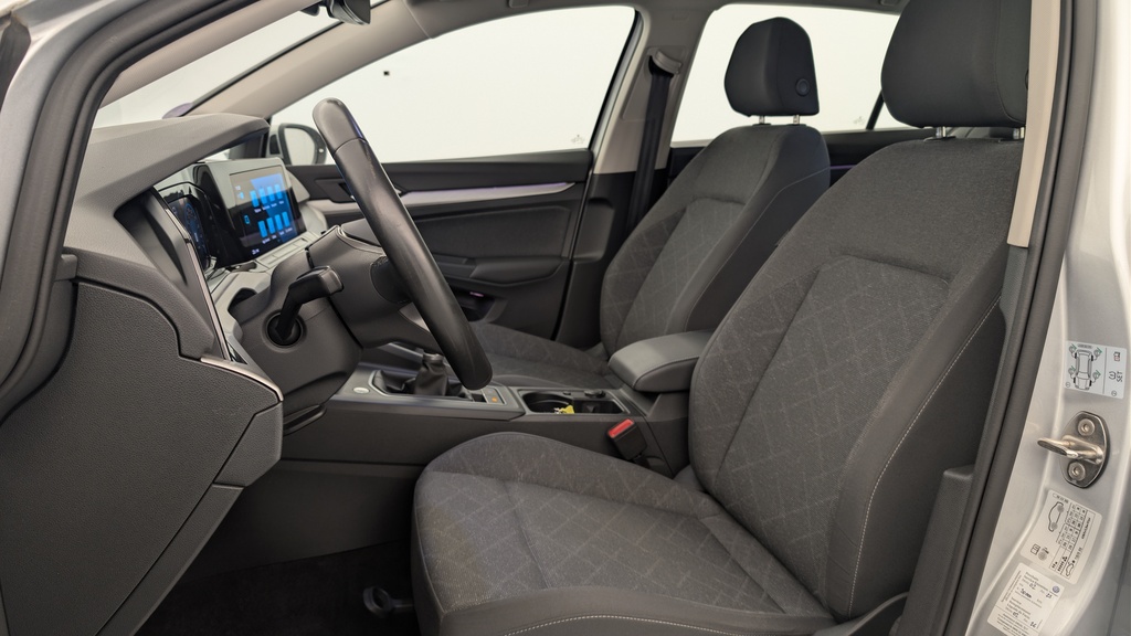 Volkswagen GOLF 8 1.5 TSI ACT OPF 130 BVM6 LIFE
