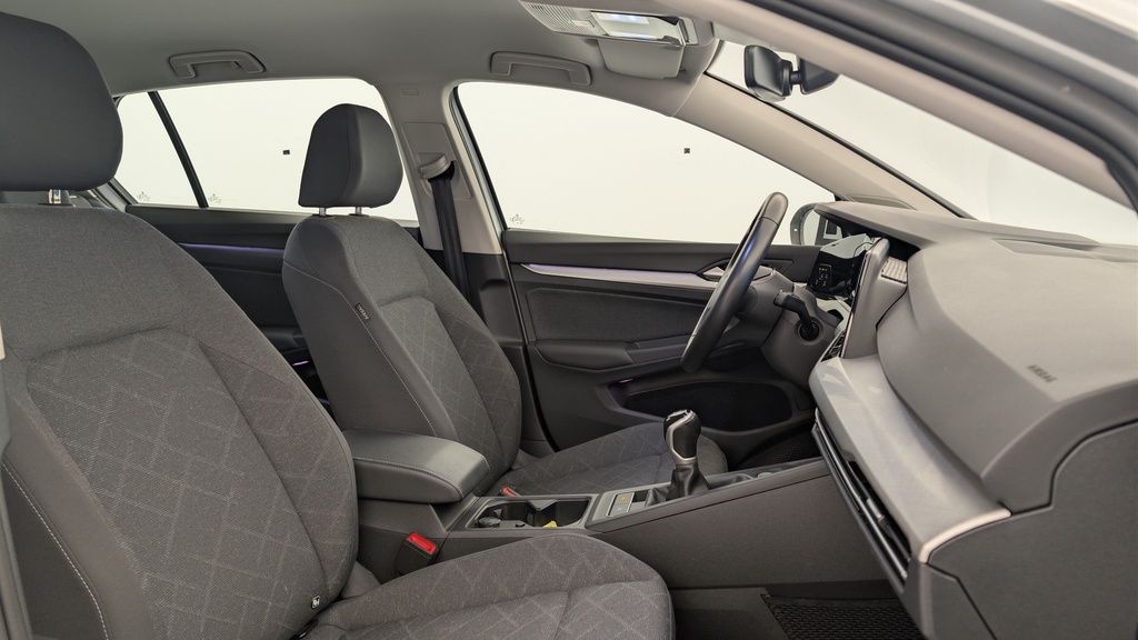 Volkswagen GOLF 8 1.5 TSI ACT OPF 130 BVM6 LIFE