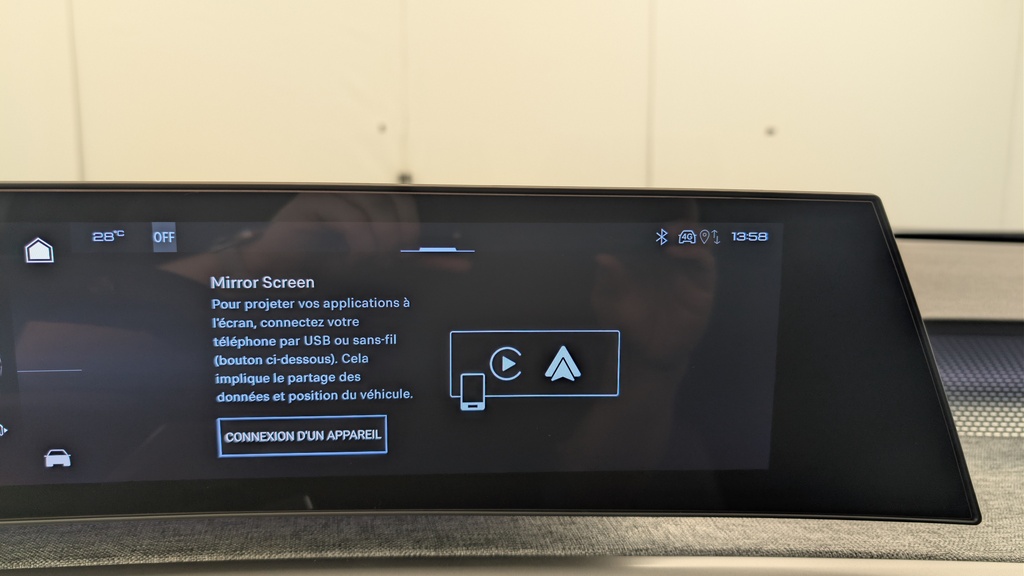 Peugeot 5008 HYBRID 145CH E-DCS6 GT