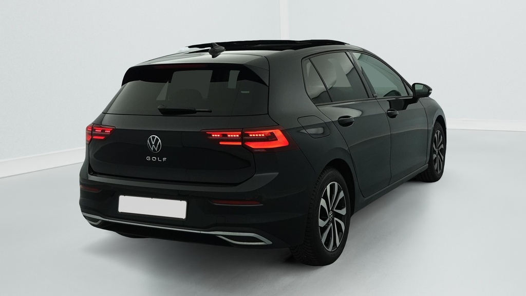 Volkswagen GOLF 8 2.0 TDI SCR 150 DSG7 ACTIVE