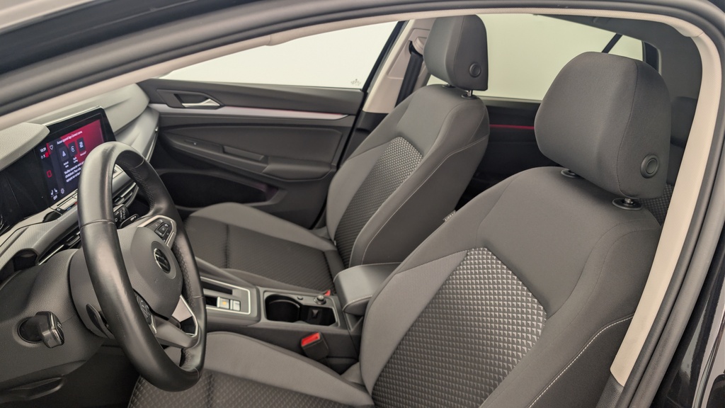 Volkswagen GOLF 8 2.0 TDI SCR 150 DSG7 ACTIVE