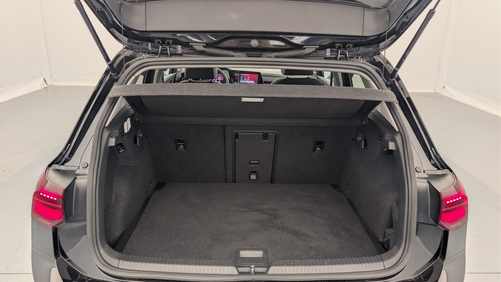 Volkswagen GOLF 8 2.0 TDI SCR 150 DSG7 ACTIVE