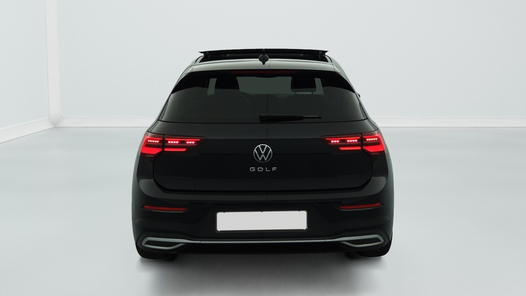 Volkswagen GOLF 8 2.0 TDI SCR 150 DSG7 ACTIVE