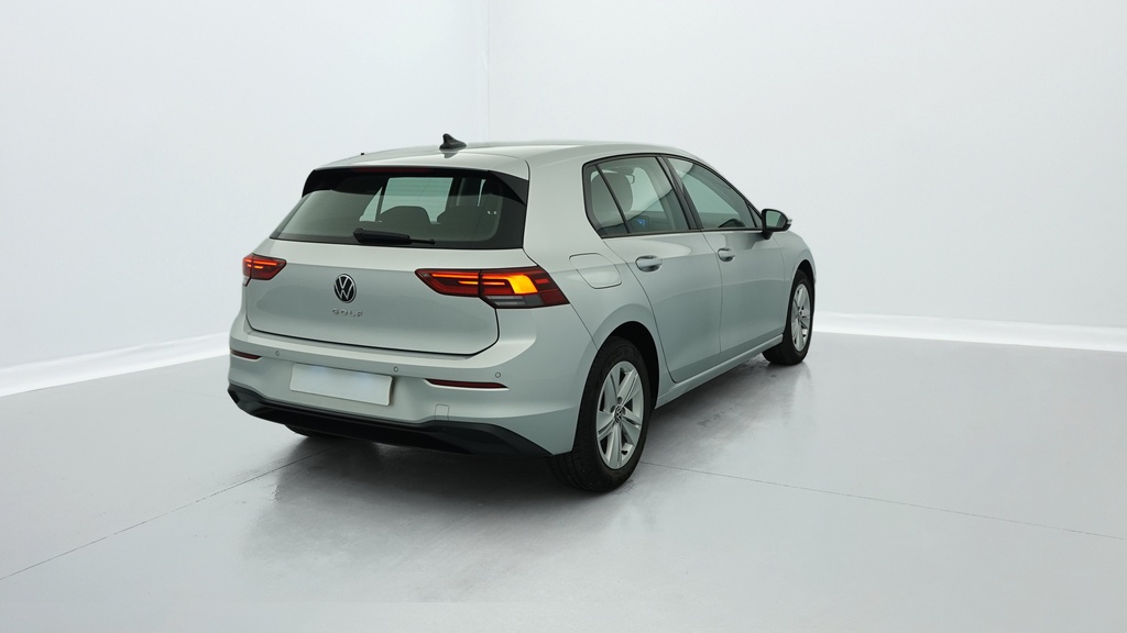 Volkswagen GOLF 8 1.0 TSI OPF 110 BVM6 LIFE