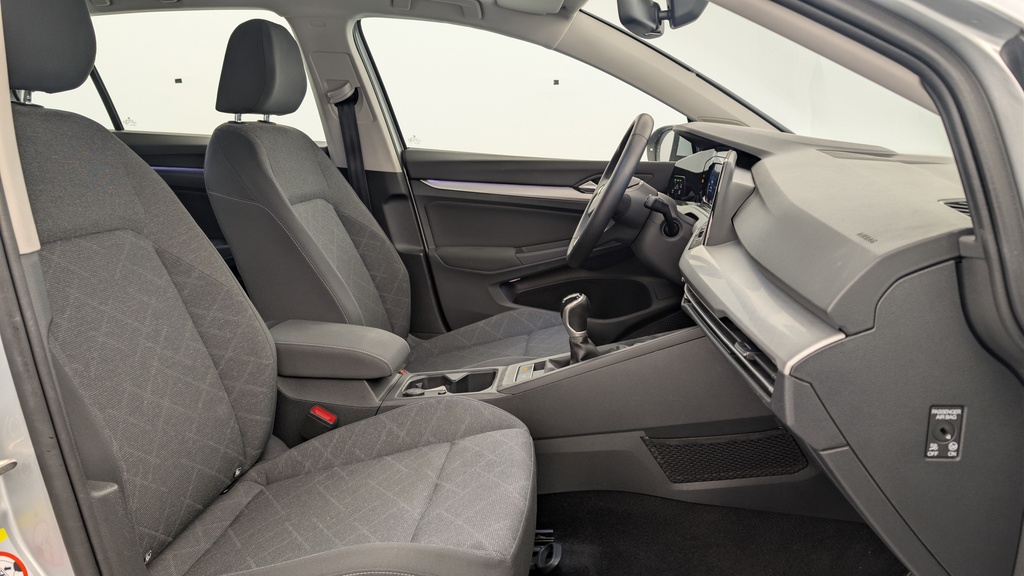Volkswagen GOLF 8 1.0 TSI OPF 110 BVM6 LIFE