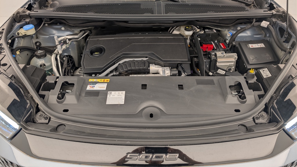 Peugeot 5008 HYBRID 145CH E-DCS6 GT