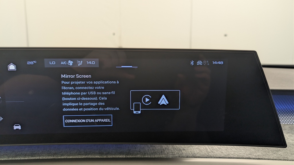 Peugeot 5008 HYBRID 145CH E-DCS6 GT