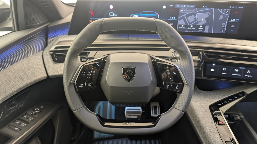 Peugeot 5008 HYBRID 145CH E-DCS6 GT