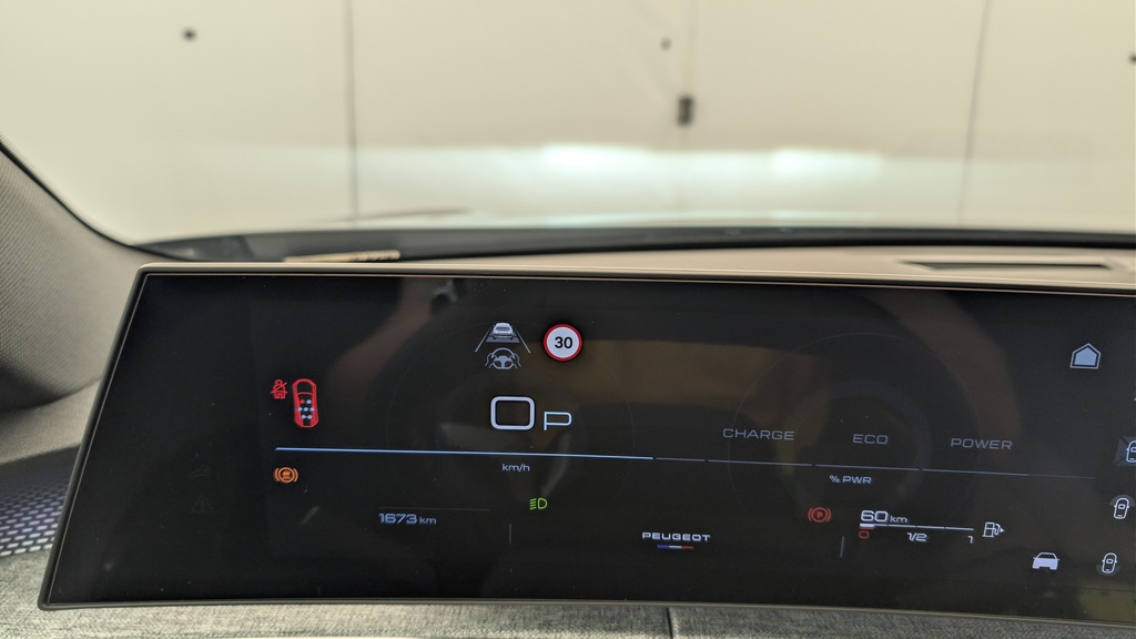 Peugeot 5008 HYBRID 145CH E-DCS6 GT