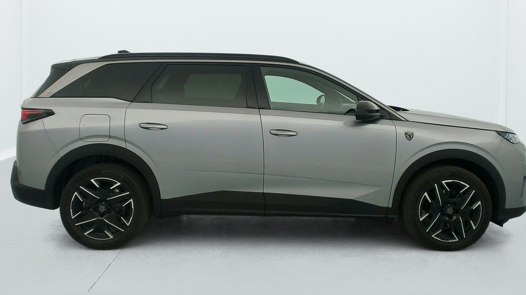 Peugeot 5008 HYBRID 145CH E-DCS6 GT