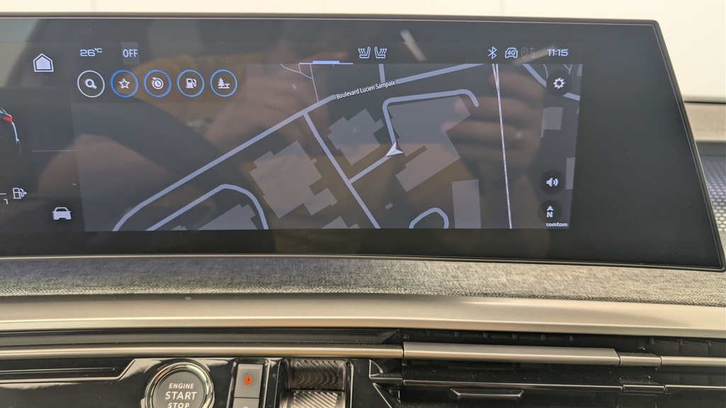 Peugeot 5008 HYBRID 145CH E-DCS6 GT