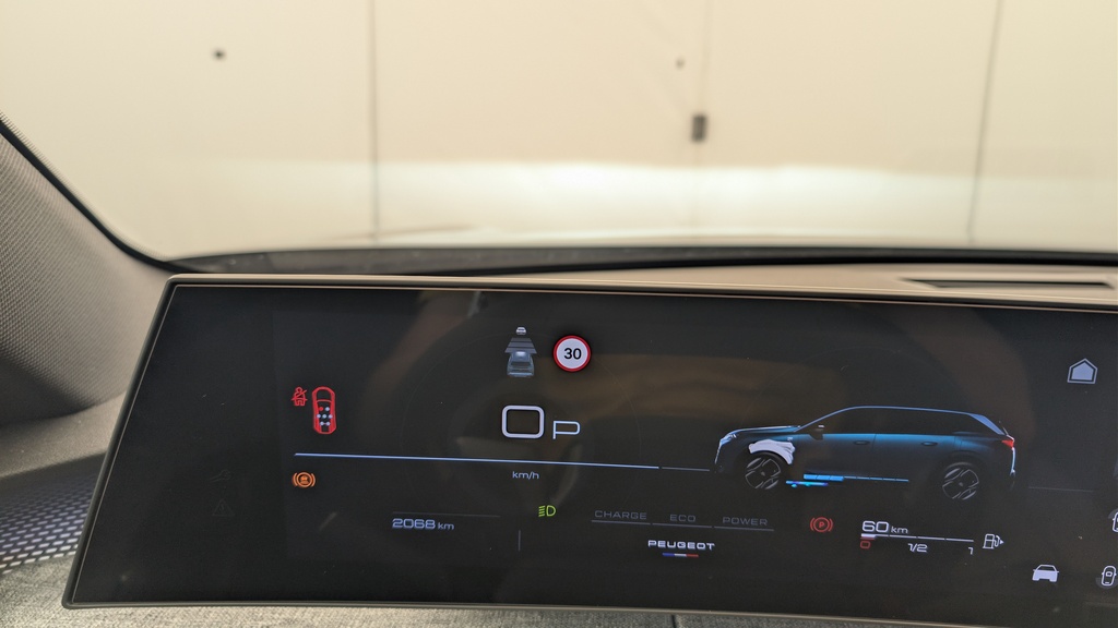 Peugeot 5008 HYBRID 145CH E-DCS6 GT