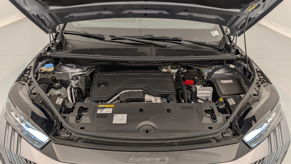 Peugeot 5008 HYBRID 145CH E-DCS6 GT