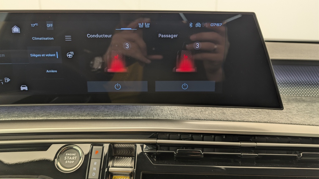Peugeot 5008 HYBRID 145CH E-DCS6 GT