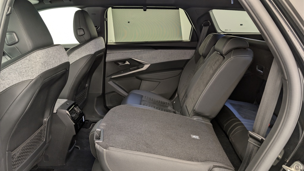 Peugeot 5008 HYBRID 145CH E-DCS6 GT