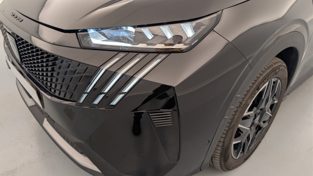 Peugeot 5008 HYBRID 145CH E-DCS6 GT
