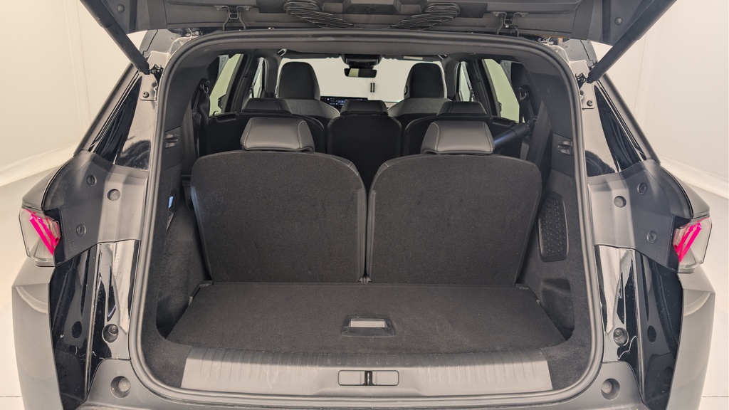 Peugeot 5008 HYBRID 145CH E-DCS6 GT