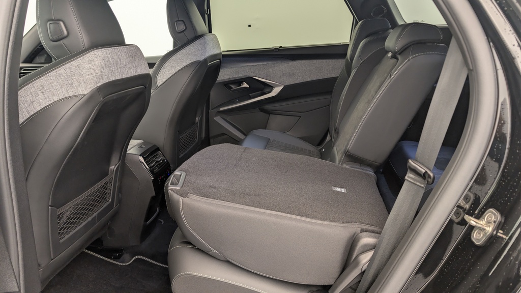 Peugeot 5008 HYBRID 145CH E-DCS6 GT