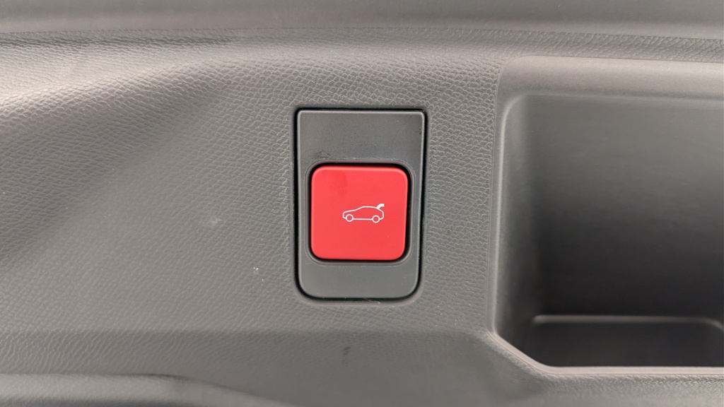 Peugeot 5008 HYBRID 145CH E-DCS6 GT