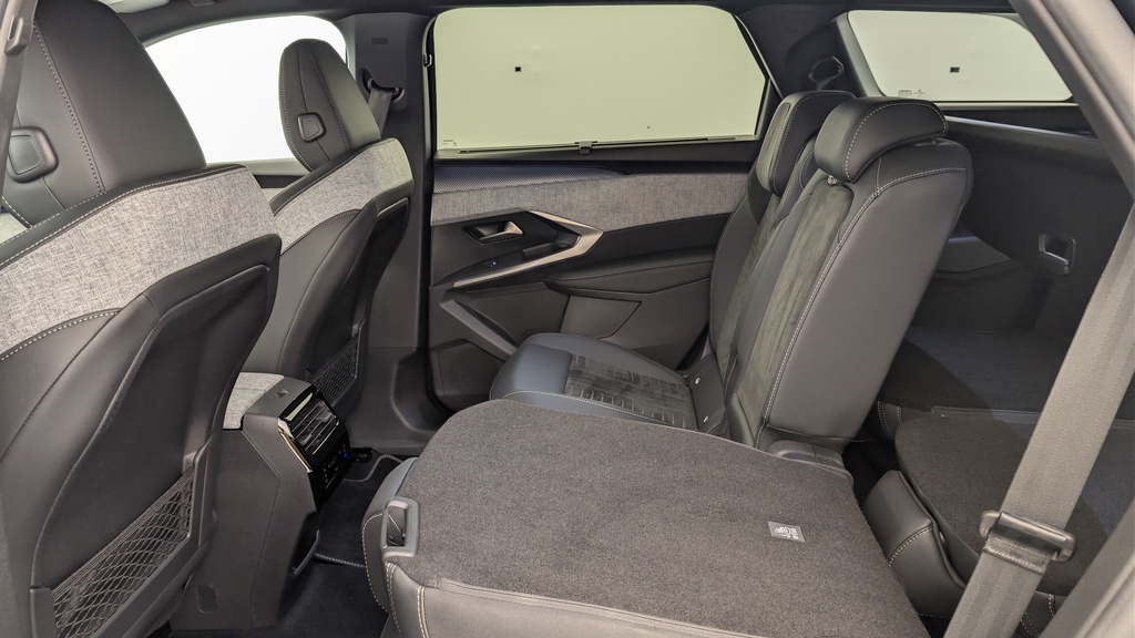 Peugeot 5008 HYBRID 145CH E-DCS6 GT