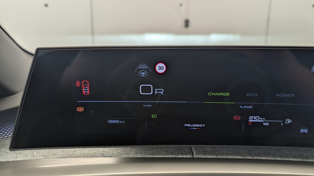Peugeot 5008 HYBRID 145CH E-DCS6 GT