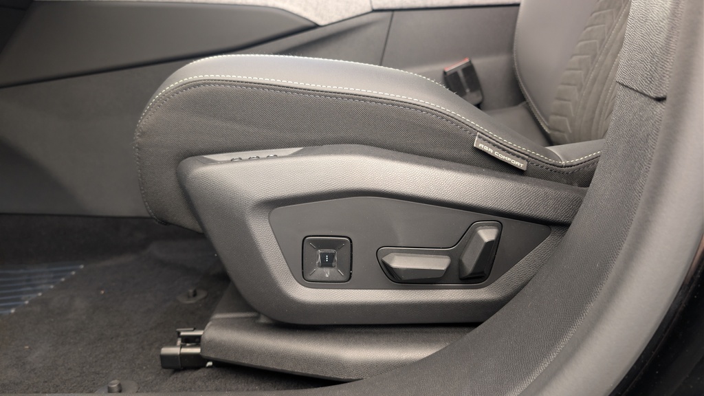 Peugeot 5008 HYBRID 145CH E-DCS6 GT