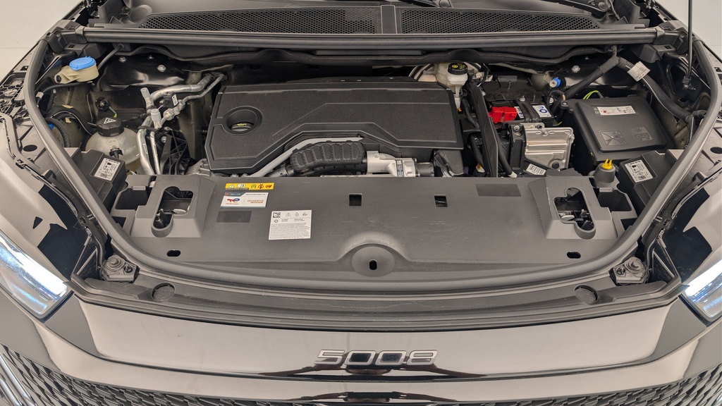 Peugeot 5008 HYBRID 145CH E-DCS6 GT