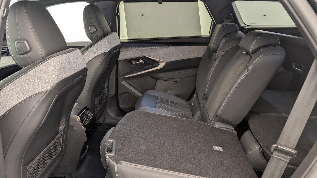 Peugeot 5008 HYBRID 145CH E-DCS6 GT