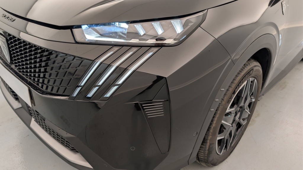 Peugeot 5008 HYBRID 145CH E-DCS6 GT