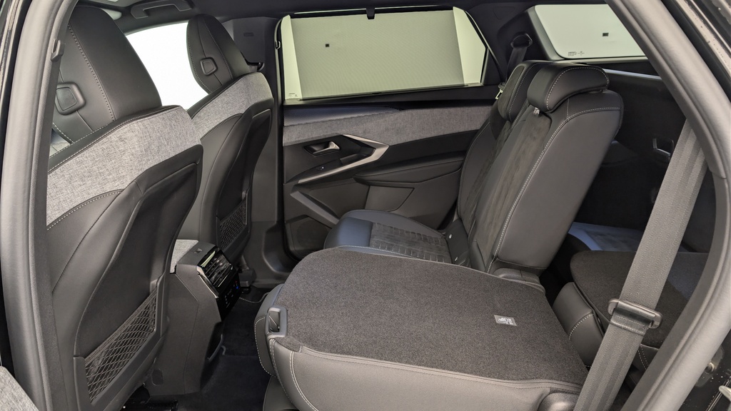 Peugeot 5008 HYBRID 145CH E-DCS6 GT