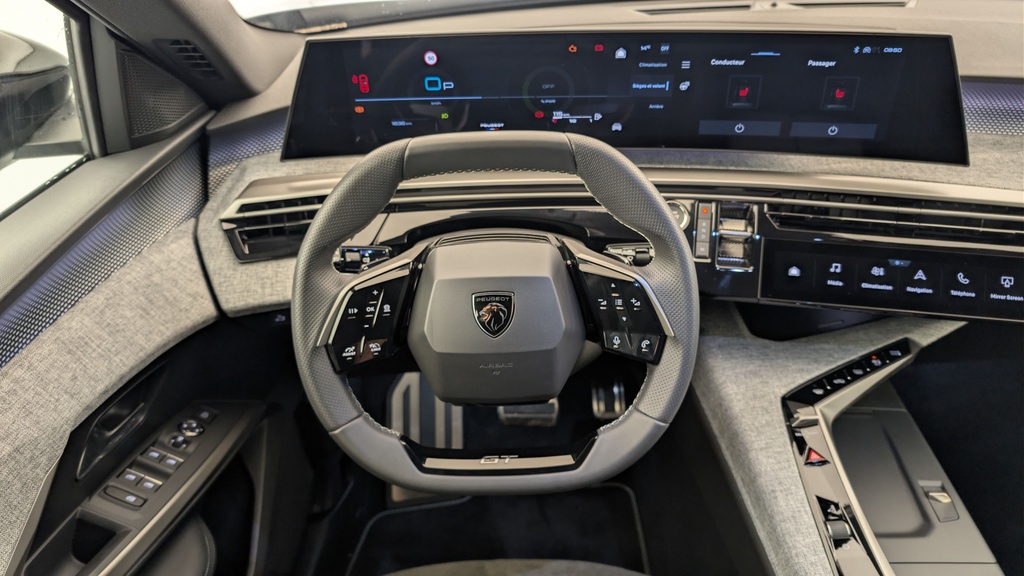 Peugeot 5008 HYBRID 145CH E-DCS6 GT