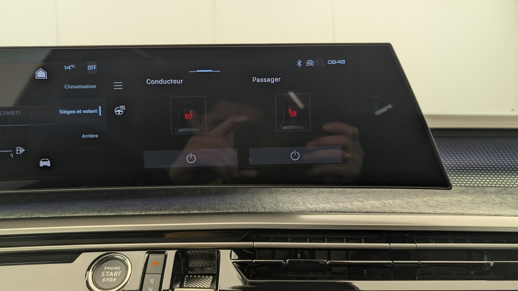 Peugeot 5008 HYBRID 145CH E-DCS6 GT
