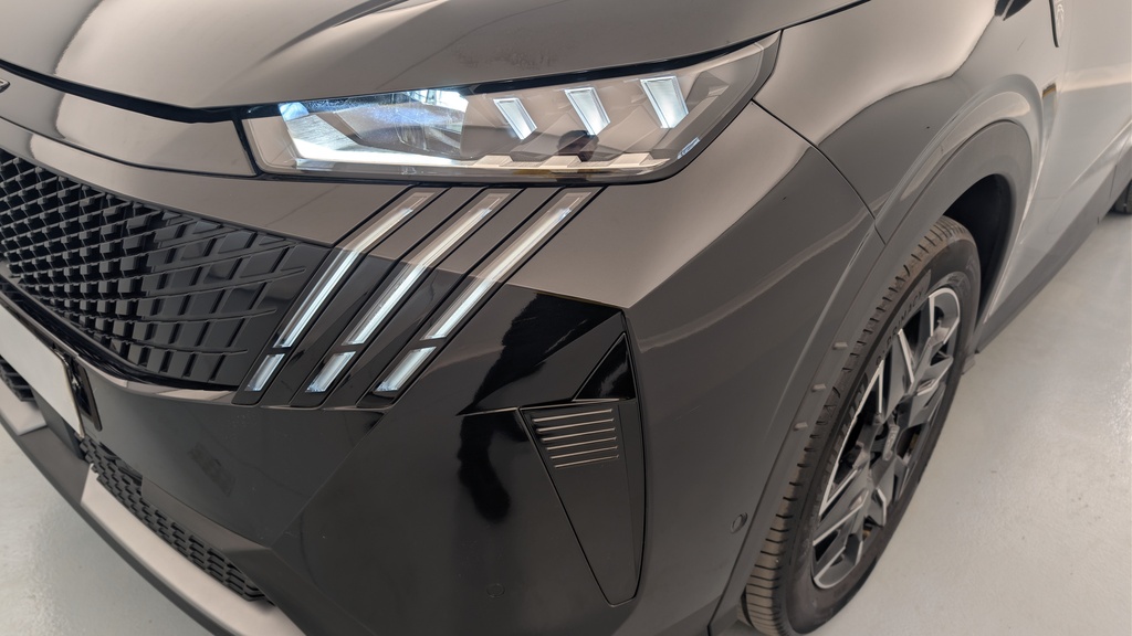 Peugeot 5008 HYBRID 145CH E-DCS6 GT