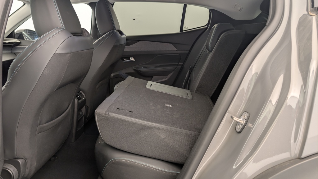 Peugeot 408 Hybrid 145 e-DCS6 Allure
