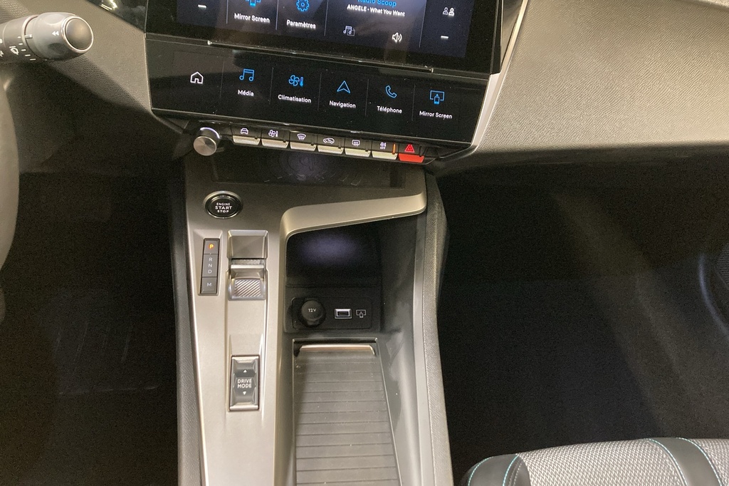 Peugeot 408 Hybrid 145 e-DCS6 Allure