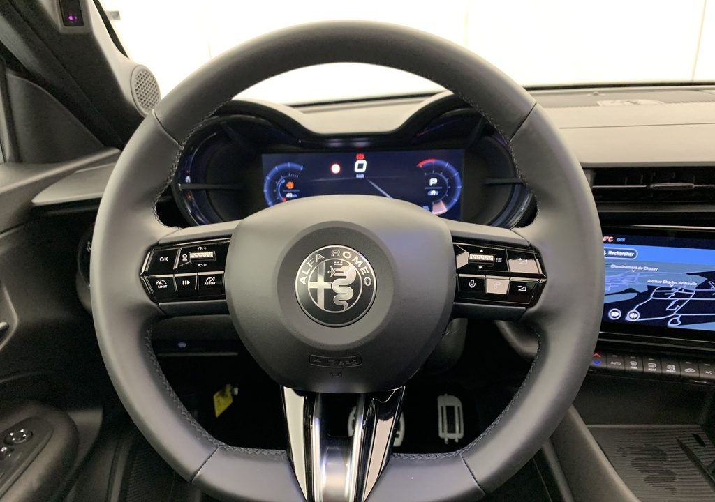 Alfa romeo Junior 1.2 Ibrida 145 ch e-DCT6 Q4 Ti