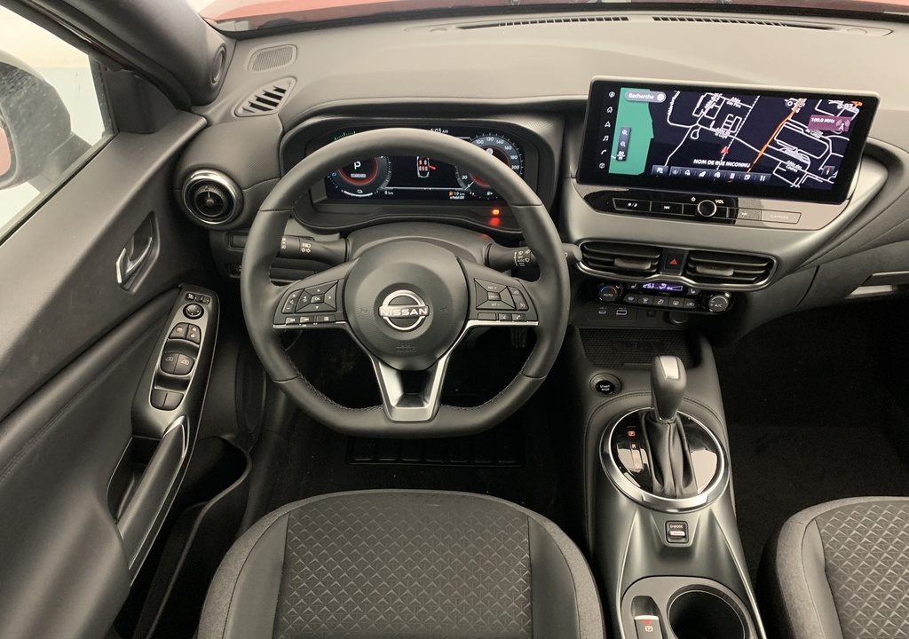 Nissan JUKE HYBRID 143 N-CONNECTA