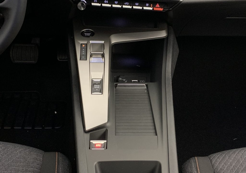 Peugeot 308 NOUVELLE BLUEHDI 130CH EAT8 STYLE