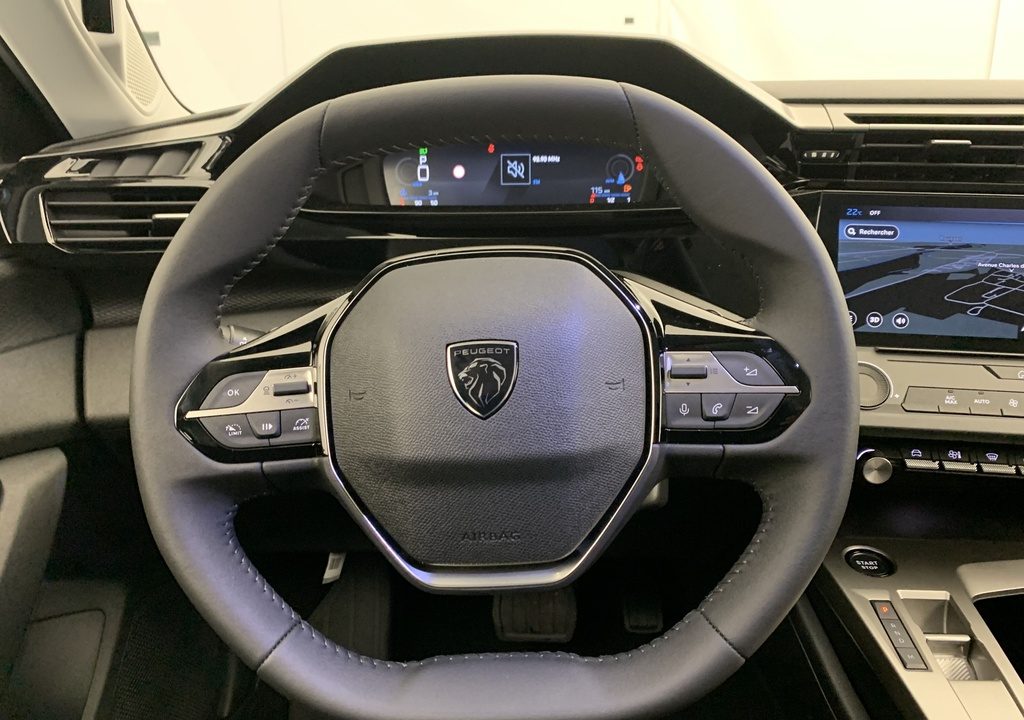 Peugeot 308 NOUVELLE BLUEHDI 130CH EAT8 STYLE