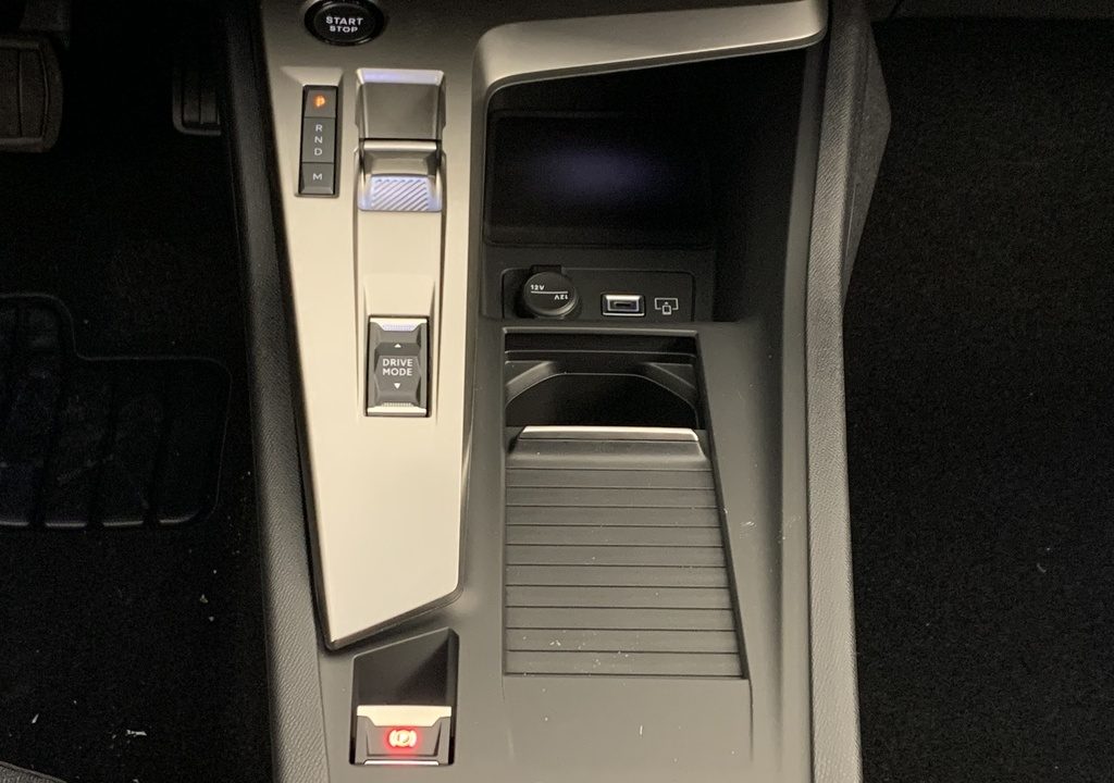 Peugeot 308 NOUVELLE BLUEHDI 130CH EAT8 STYLE