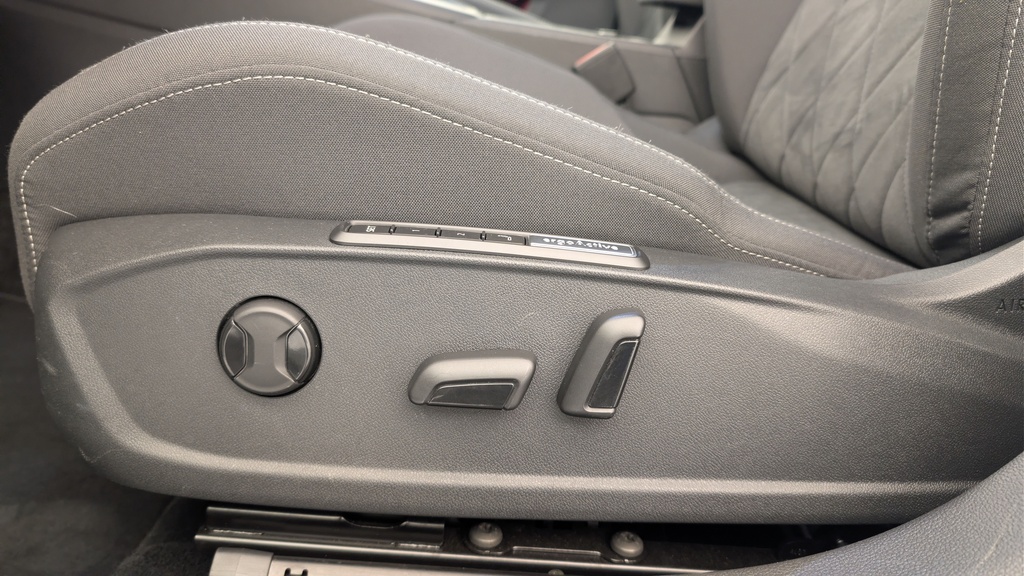 Volkswagen GOLF 8 1.4 HYBRIDE RECHARGEABLE OPF 204 DSG STYLE