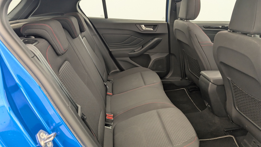 Ford Focus 1.0 EcoBoost 155 S&S mHEV ST Line