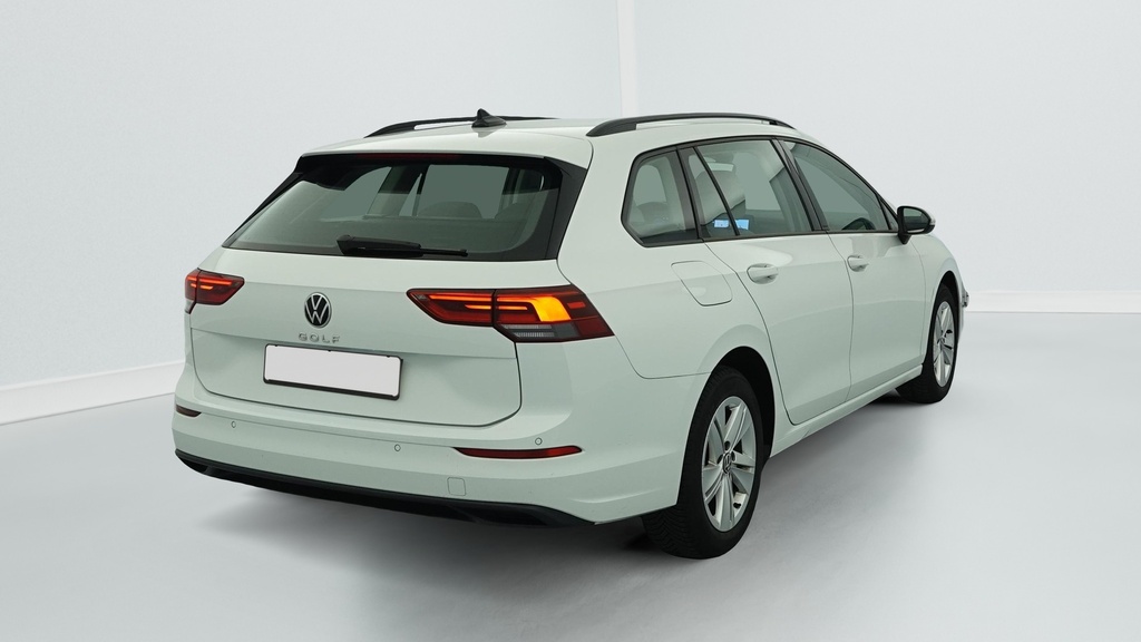 Volkswagen GOLF 8 SW 2.0 TDI SCR 115 DSG7 LIFE