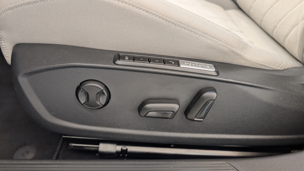 Volkswagen GOLF 8 1.4 HYBRIDE RECHARGEABLE OPF 204 DSG STYLE